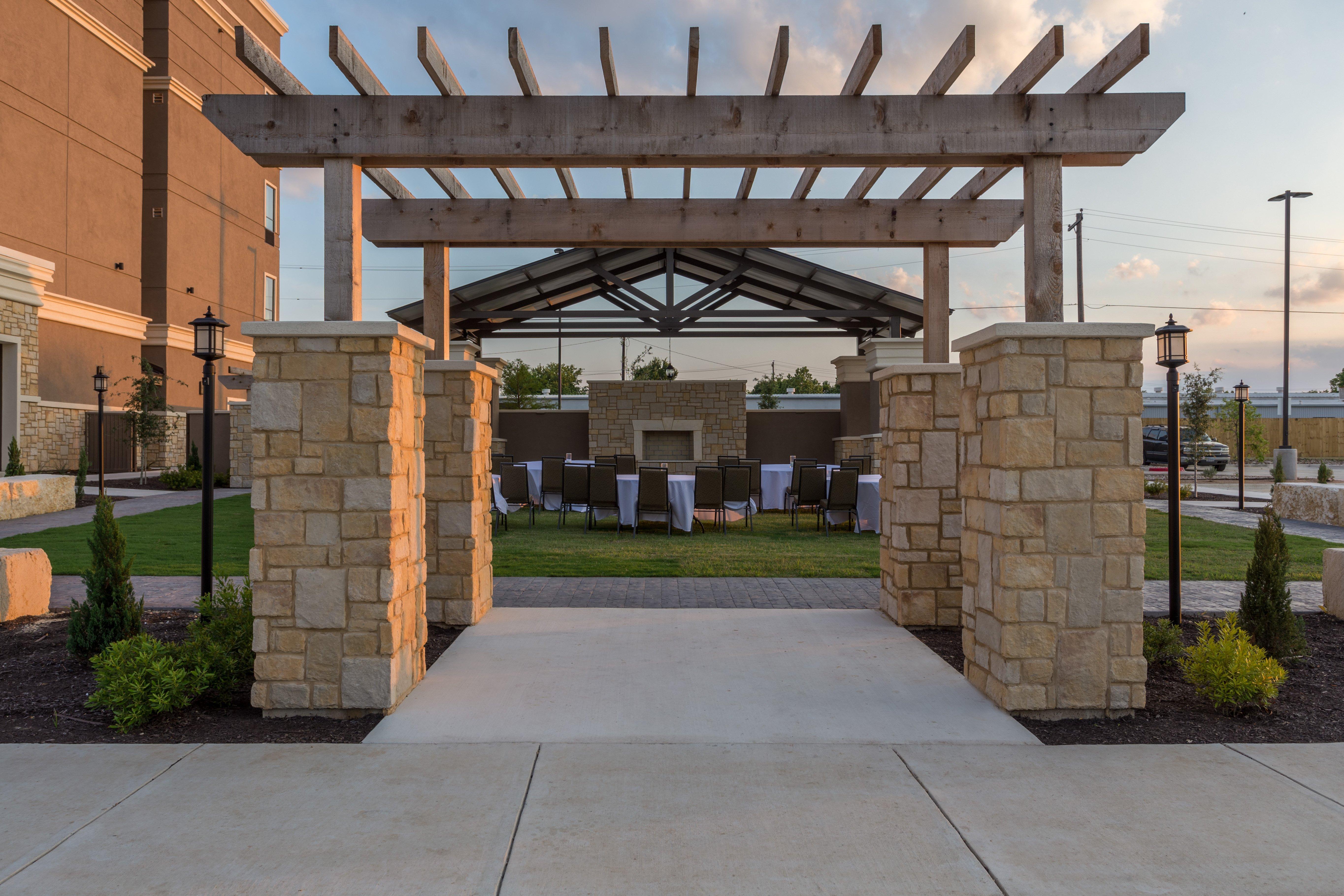 Holiday Inn San Marcos Convention Center By Ihg Eksteriør billede